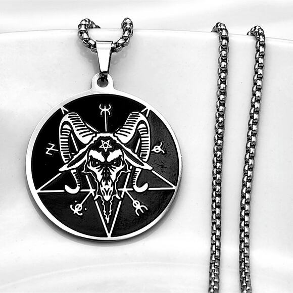 Goth Necklace - Picture 1 of 4